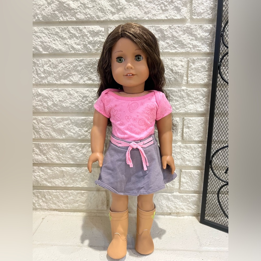 AMERICAN girl doll